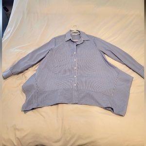 Blue striped,flowy button-up, small